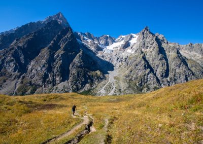 Refuge Bonatti - Contacts