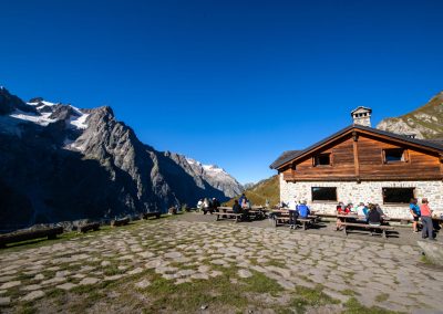 Refuge Bonatti - Contacts