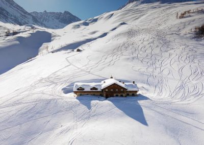 Rifugio Bonatti - In inverno